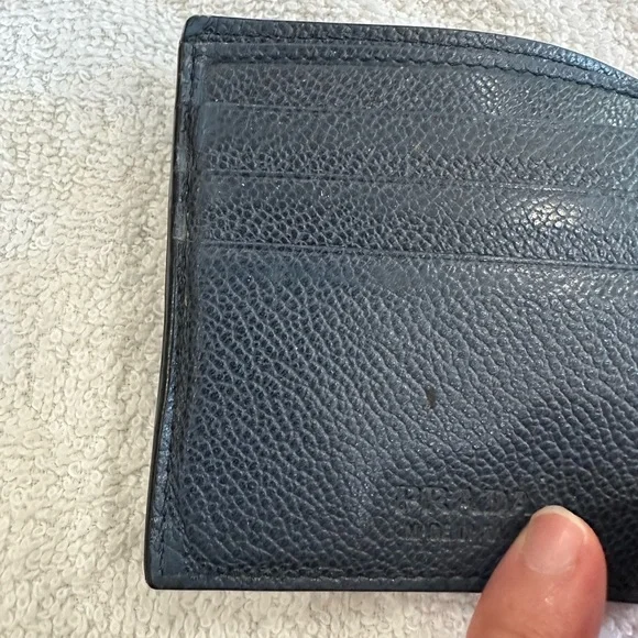 Prada Saffiano Black Leather Wallet Billfold - Picture 9 of 10